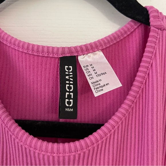 H&M Pink Ribbed Cut Out Dress - Picture 2 of 3